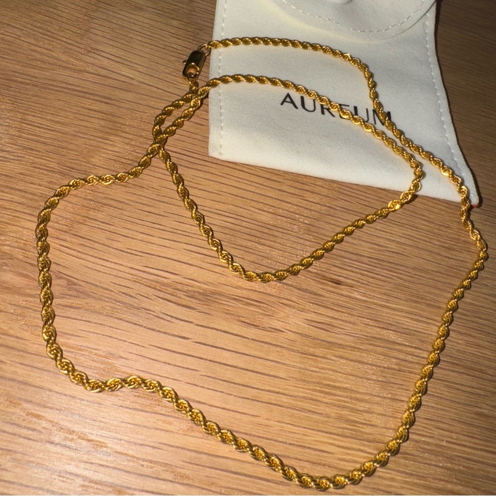 AUREUM Necklace